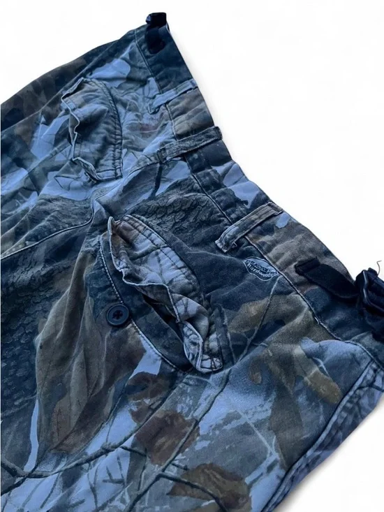 Realtree Men's Blue Gray Camo Cargo Pants - Picture 3 of 8
